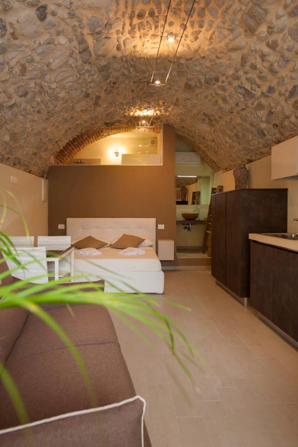 La Bellavita Del Garda Luxury Apartments San Felice del Benaco Εξωτερικό φωτογραφία