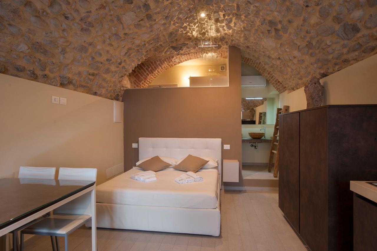 La Bellavita Del Garda Luxury Apartments San Felice del Benaco Εξωτερικό φωτογραφία